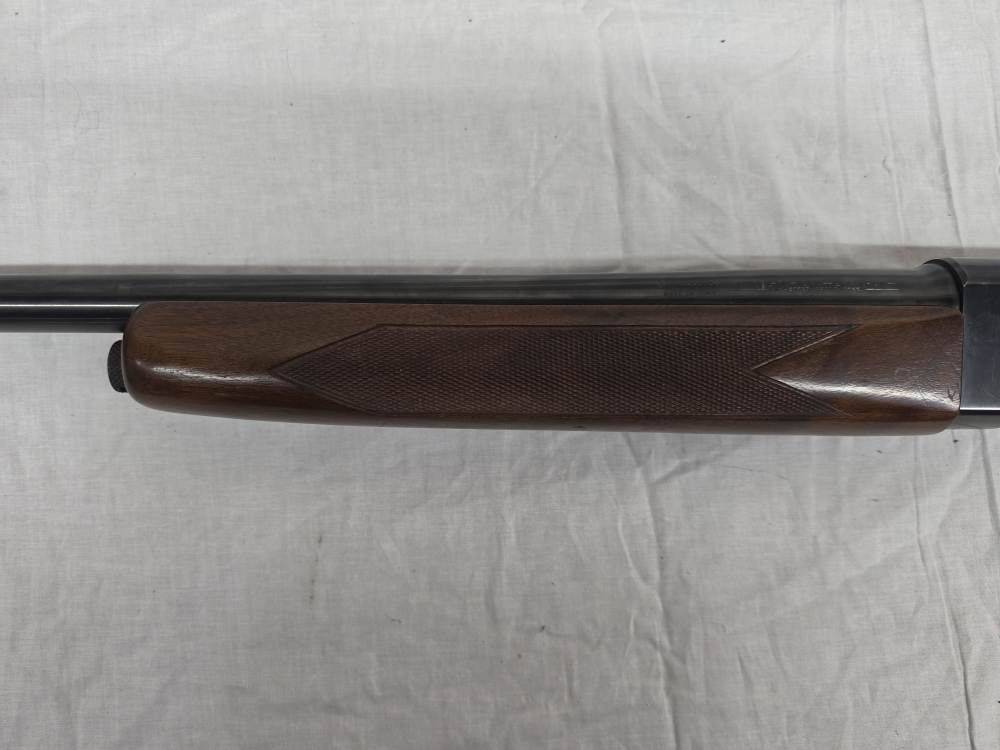 WINCHESTER MODEL 50 12 GUAGE SEMI AUTOMATIC SHOTGUN-img-8