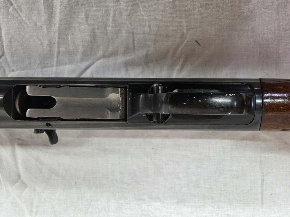 WINCHESTER MODEL 50 12 GUAGE SEMI AUTOMATIC SHOTGUN-img-11