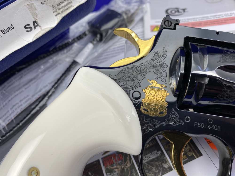 Colt Python .357 Mag Blued 4.25" *GORGEOUS SCROLL GOLD INLAY ENGRAVED*-img-20