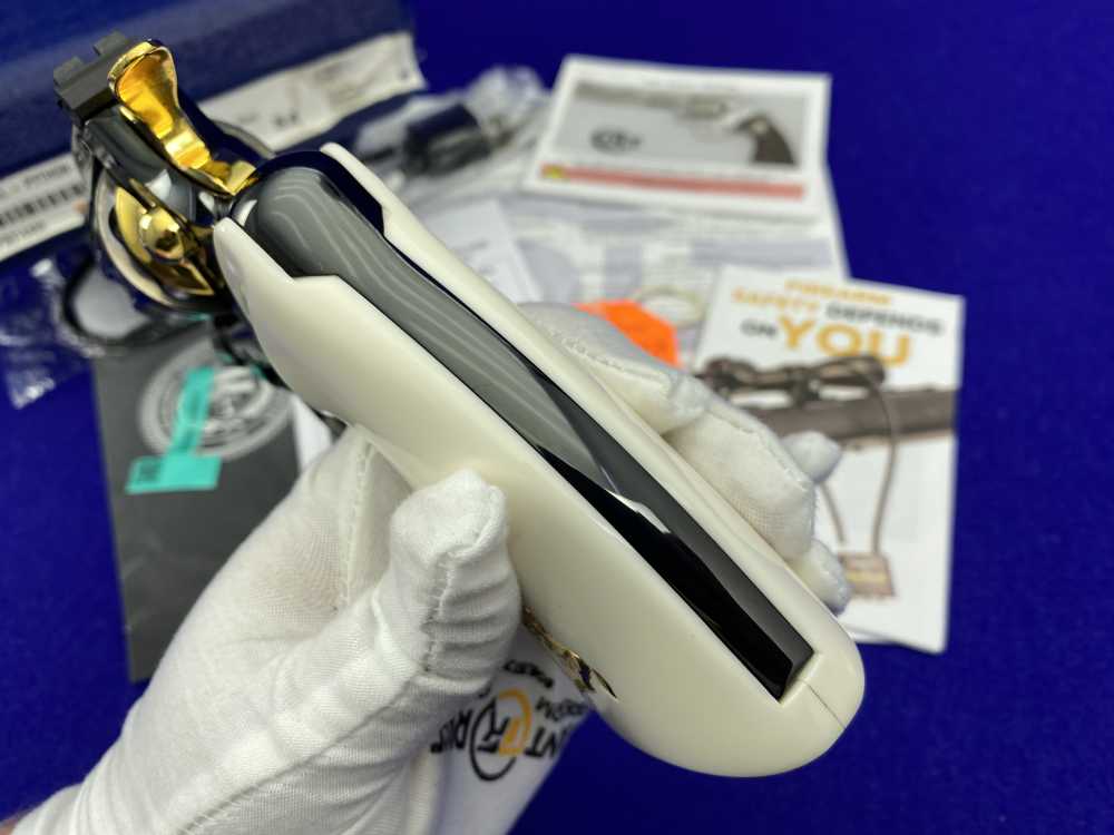 Colt Python .357 Mag Blued 4.25" *GORGEOUS SCROLL GOLD INLAY ENGRAVED*-img-29