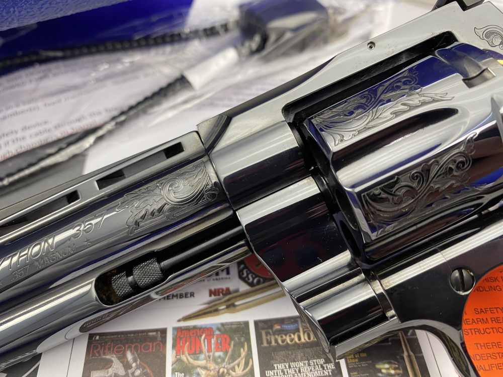 Colt Python .357 Mag Blued 4.25" *GORGEOUS SCROLL GOLD INLAY ENGRAVED*-img-12