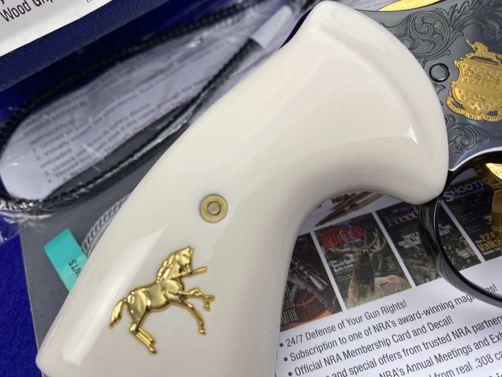 Colt Python .357 Mag Blued 4.25" *GORGEOUS SCROLL GOLD INLAY ENGRAVED*-img-19