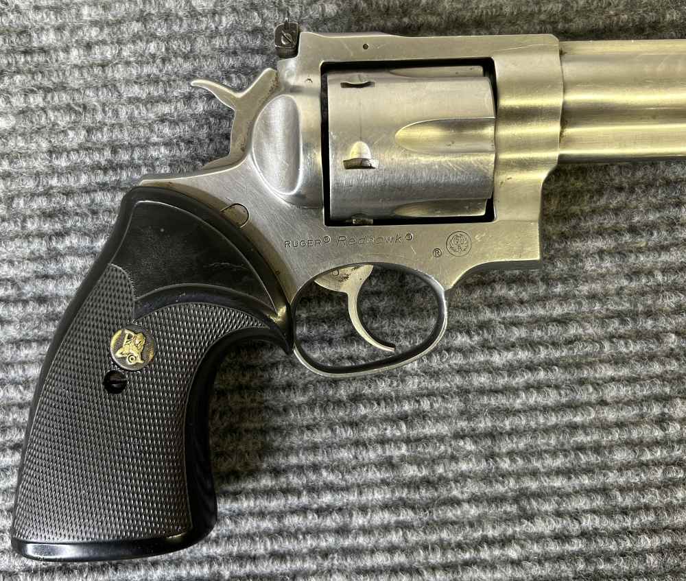 Ruger Redhawk Six-Shot Double Action Revolver w/ 9" Barrel - 44MAG-img-3