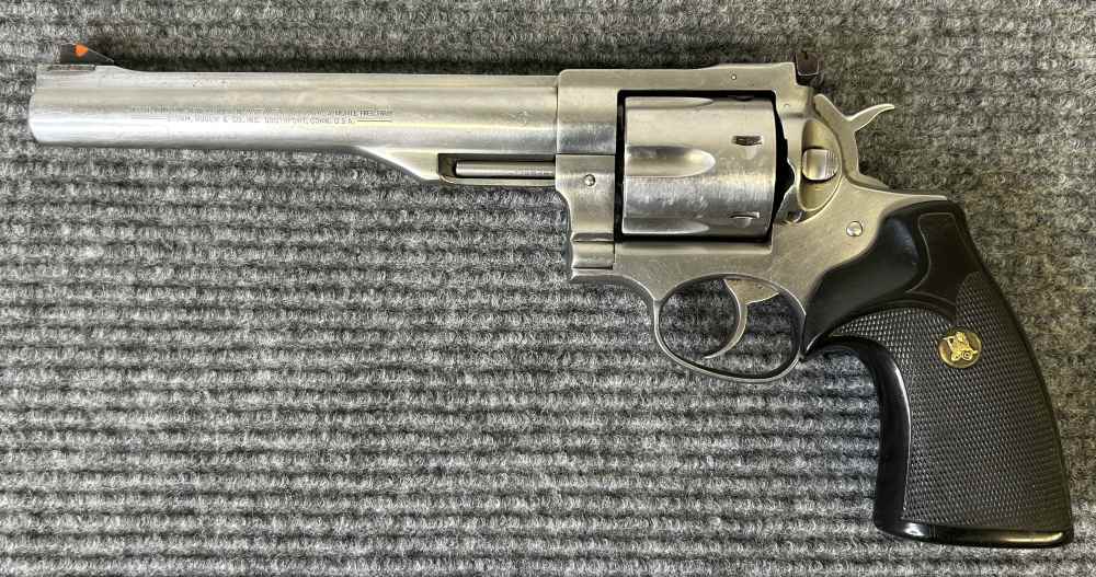 Ruger Redhawk Six-Shot Double Action Revolver w/ 9" Barrel - 44MAG-img-2