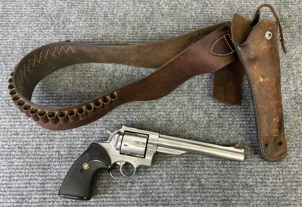 Ruger Redhawk Six-Shot Double Action Revolver w/ 9" Barrel - 44MAG-img-0