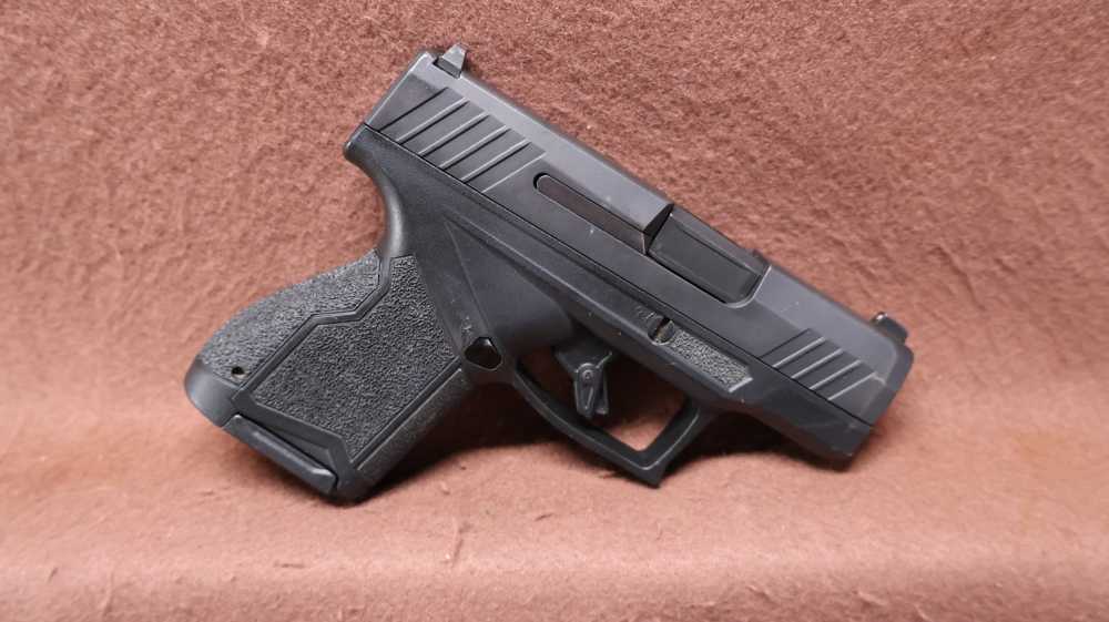 Taurus GX4 9 mm Semi 3" BRL 11 Rd Mag VG Bore-img-1