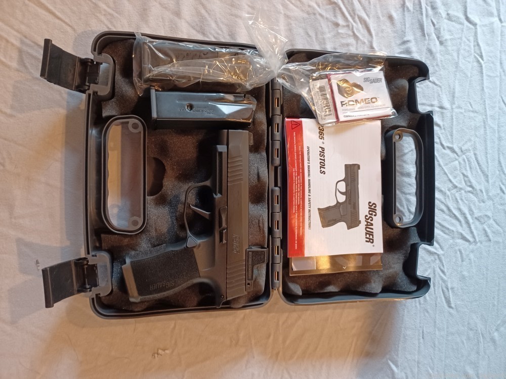 sig sauer p365xl-img-0