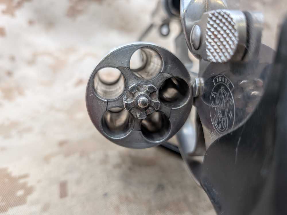 Smith & Wesson 640 .38 Special Revolver Police Trade IN / USED No Lock-img-4