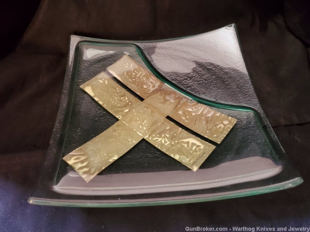 2 Vintage Gold Leaf Sandwich Glass Small Plates.Textured,Green Tinted,Thick-img-3