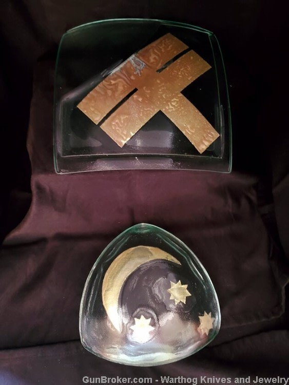 2 Vintage Gold Leaf Sandwich Glass Small Plates.Textured,Green Tinted,Thick-img-1