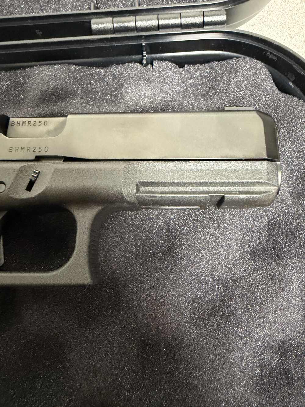 Glock 17 Gen 5, 9mm, 4.5”, 17 Rd, AmeriGlo Night Sight-img-5
