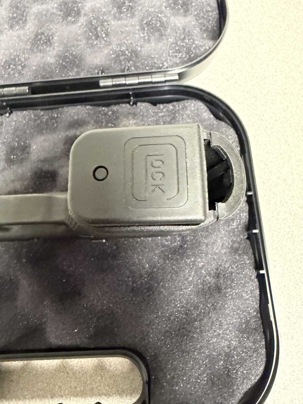 Glock 17 Gen 5, 9mm, 4.5”, 17 Rd, AmeriGlo Night Sight-img-2
