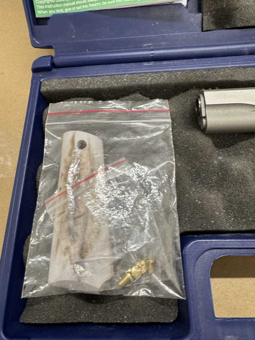 Colt government model MKIV Series 70/ Model O, 45 colt, w/ extra handles-img-36
