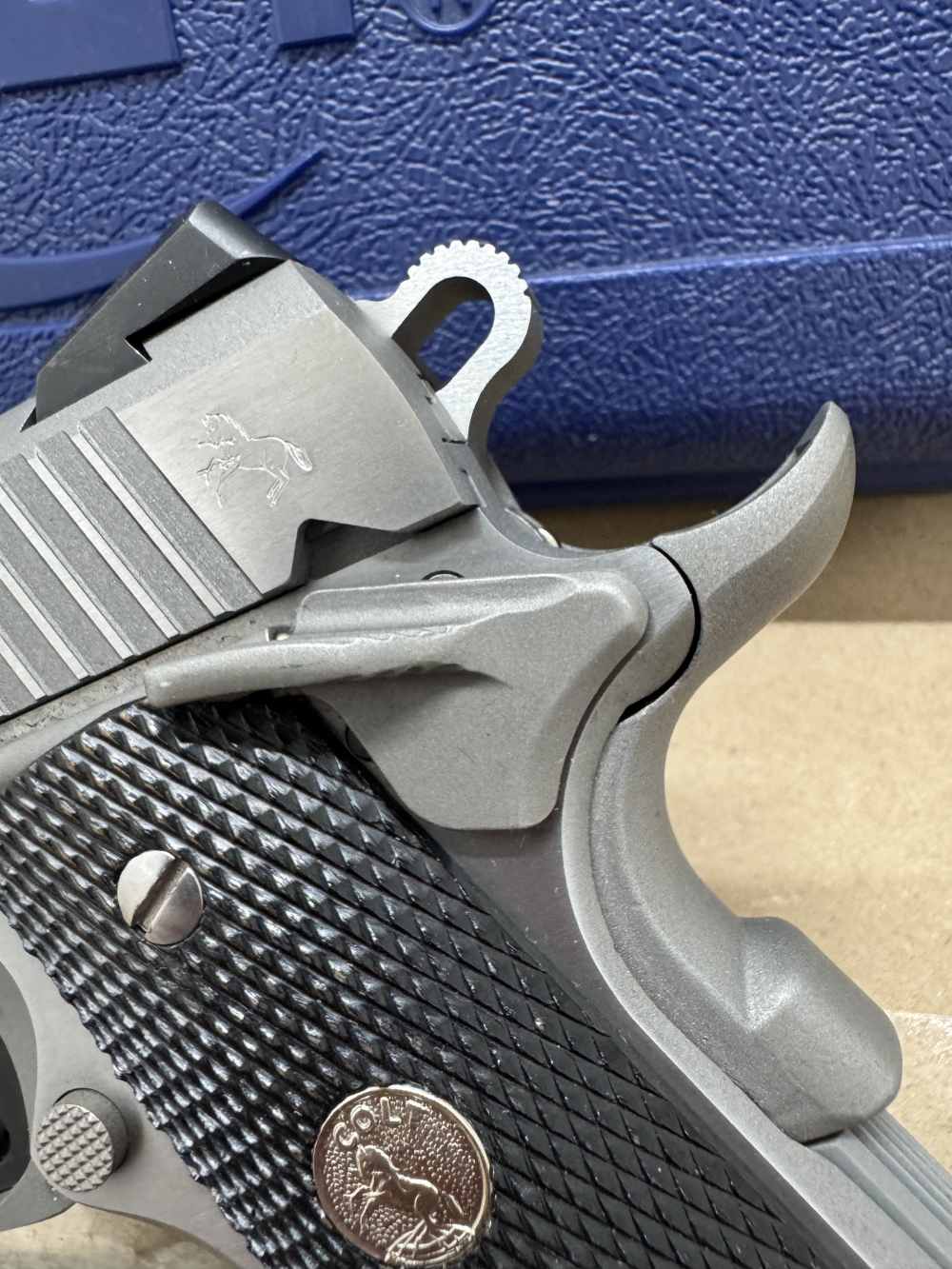 Colt government model MKIV Series 70/ Model O, 45 colt, w/ extra handles-img-4