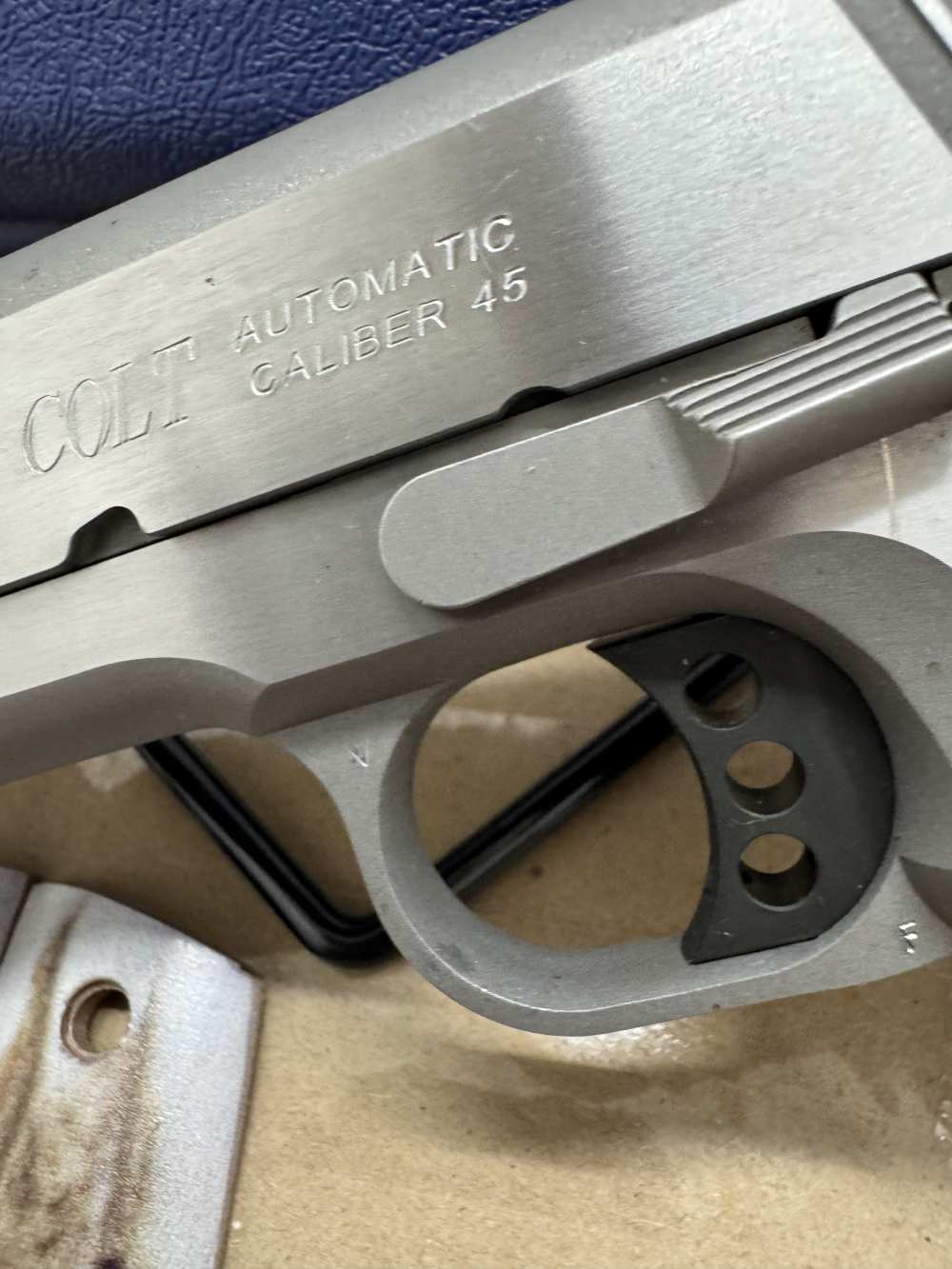 Colt government model MKIV Series 70/ Model O, 45 colt, w/ extra handles-img-6