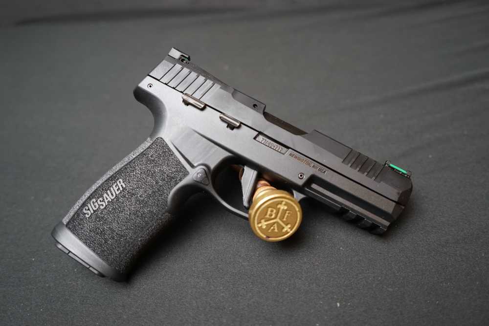 Sig Sauer P322, 22LR, Case, 2 mags, 20 rnd, Optics ready-img-3