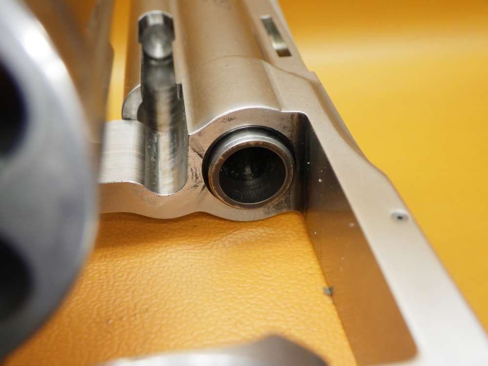 Colt Python 357 Mag 4.25"Bbl SS (SP4WTS) - Great Looking Snake Gun-img-19