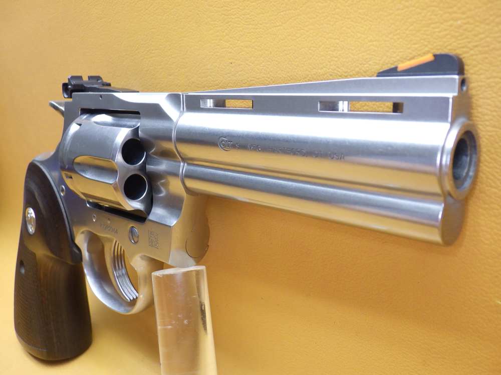 Colt Python 357 Mag 4.25"Bbl SS (SP4WTS) - Great Looking Snake Gun-img-5
