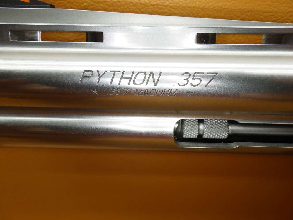 Colt Python 357 Mag 4.25"Bbl SS (SP4WTS) - Great Looking Snake Gun-img-12
