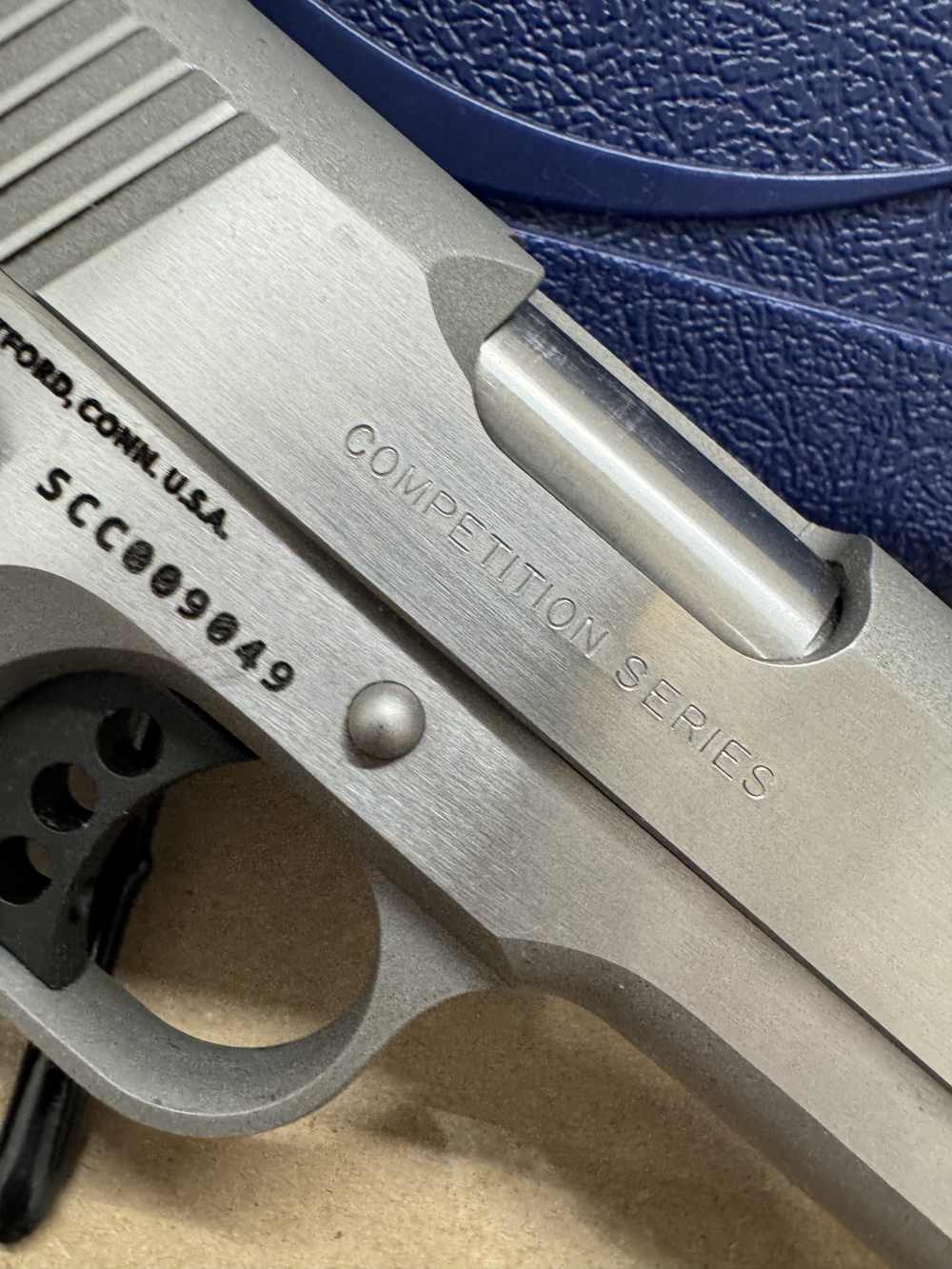 Colt government model MKIV Series 70/ Model O, 45 colt, w/ extra handles-img-18