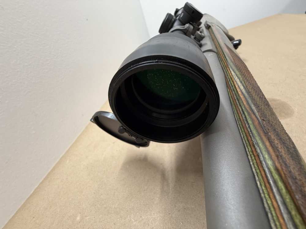 RUGER M77 HAWKEYE 6.5 creedmoor, w’weaver scope, beautiful stock!-img-23