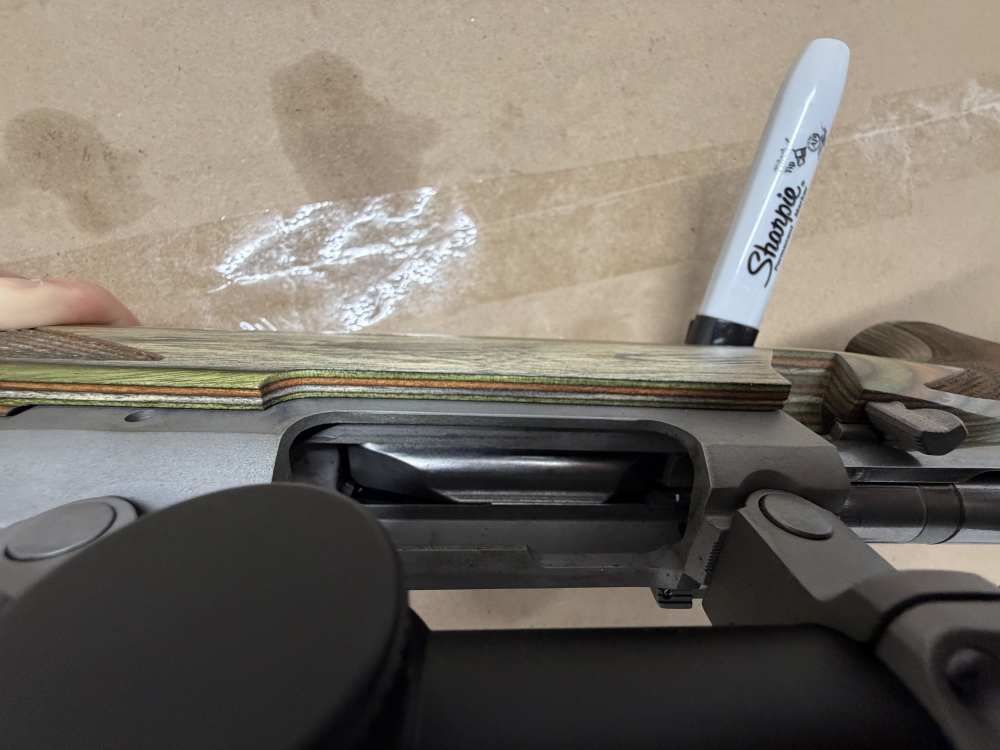 RUGER M77 HAWKEYE 6.5 creedmoor, w’weaver scope, beautiful stock!-img-31