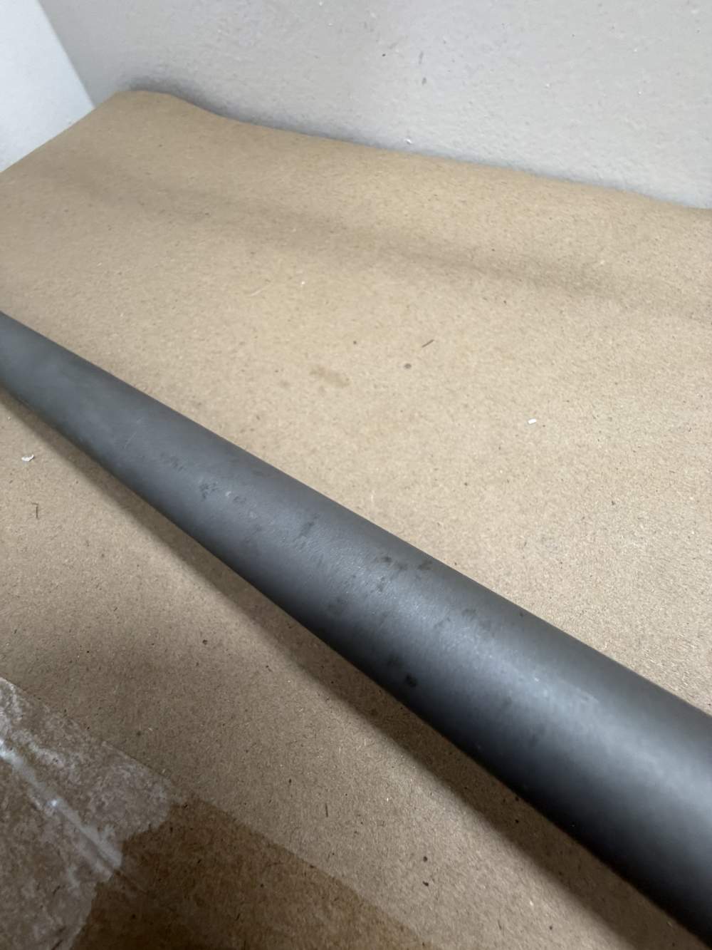 RUGER M77 HAWKEYE 6.5 creedmoor, w’weaver scope, beautiful stock!-img-26