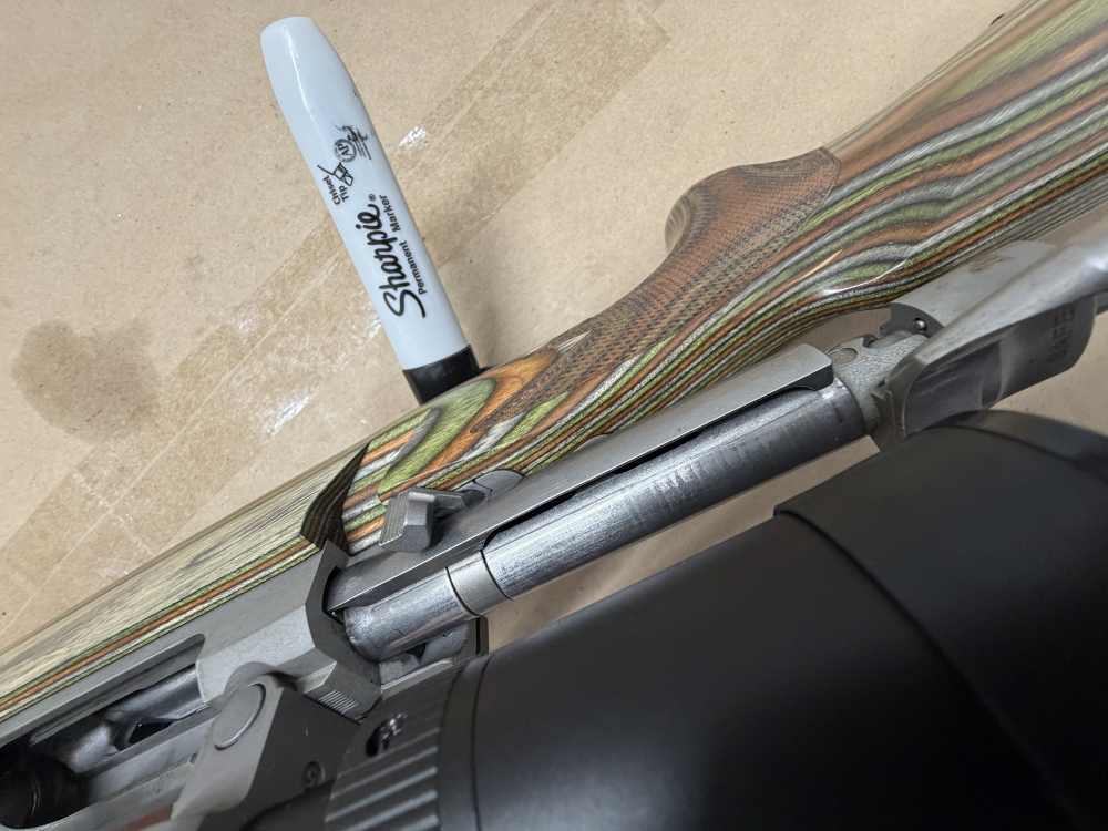 RUGER M77 HAWKEYE 6.5 creedmoor, w’weaver scope, beautiful stock!-img-30