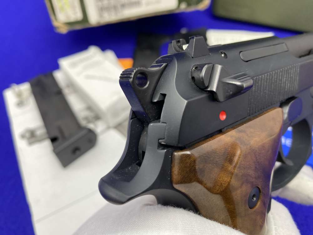 Beretta M9 25th Anniversary 9mm Black 4.9" *LIMITED EDITION 631 OF 2,010*-img-22