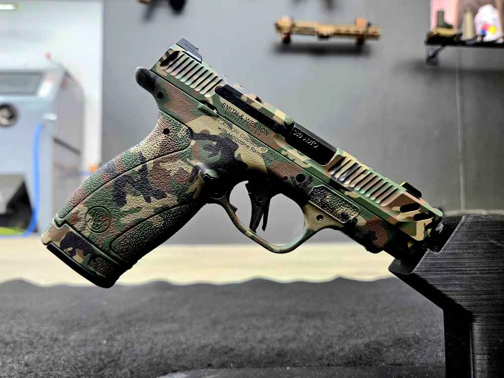 Smith and Wesson Bodyguard 2.0 Carry Comp M81 Woodland-img-1