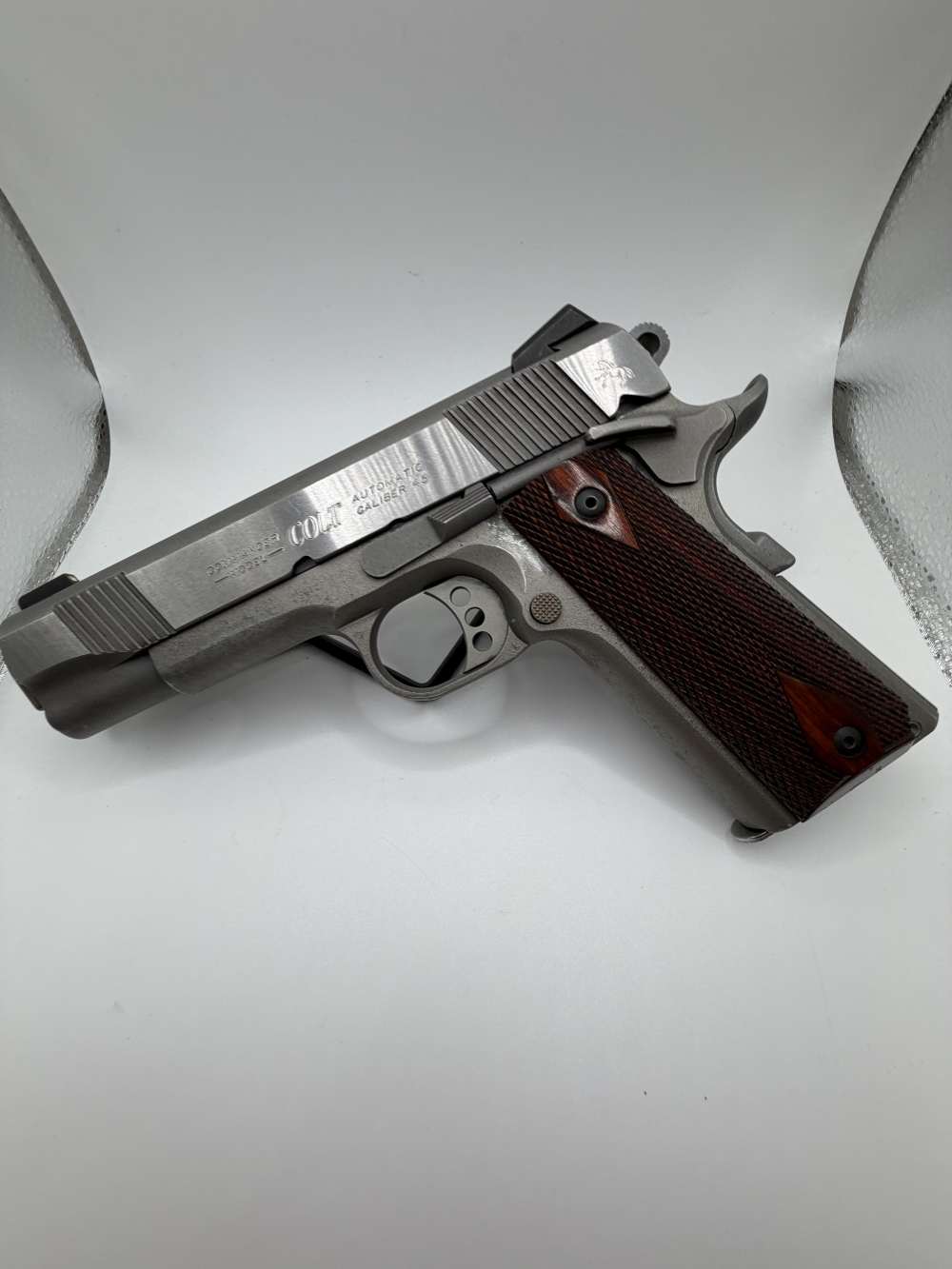 COLT GOVERNMENT MODEL LIGHTWEIGHT COMMANDER MODEL, 45 auto -img-1