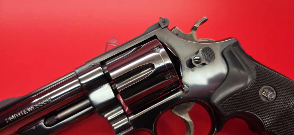 Smith & Wesson Model 25-5 .45 Colt Blued Pachmayr Grips-img-2