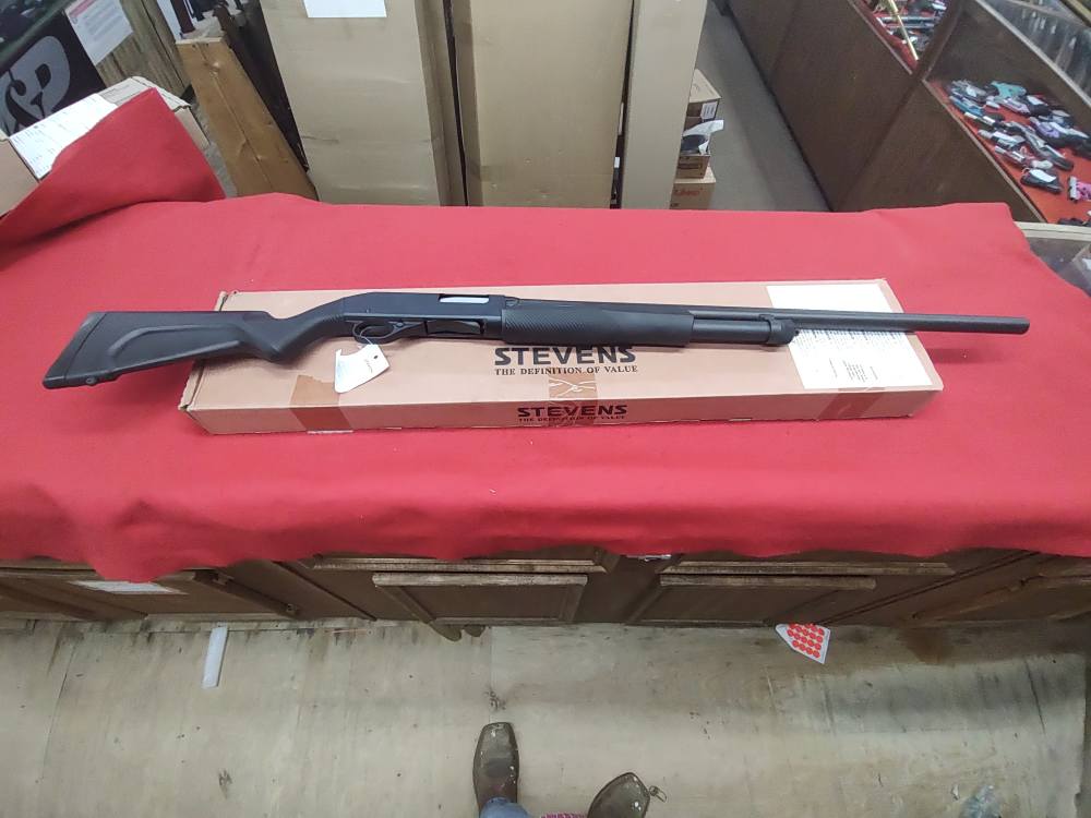 SAV STEVENS 320 FIELD GRADE 12GA 28" BLK SYN-img-0