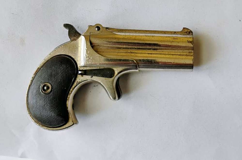 ANTIQUE REMINGTON DERRINGER-img-0
