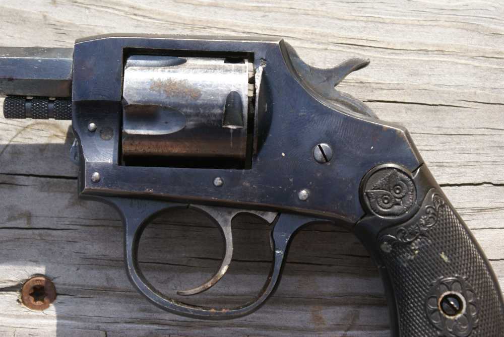 Iver Johnson Double Action Model 1900 .32 Revolver -img-6
