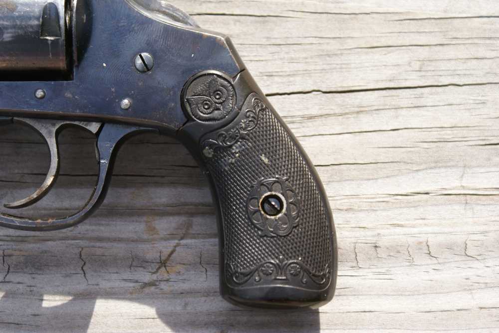Iver Johnson Double Action Model 1900 .32 Revolver -img-5