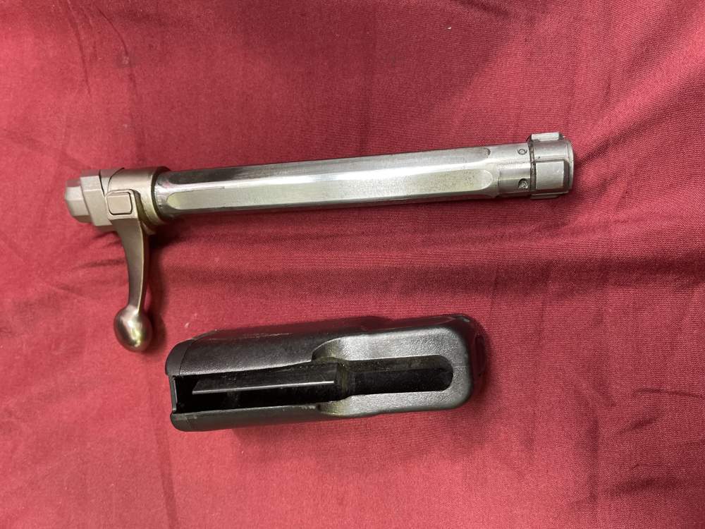 Miroku/Browning X-bolt Rifle 7mm Rem Mag w/Zeiss Scope 3-12x56 MC-img-15