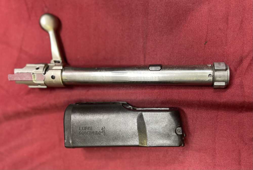 Miroku/Browning X-bolt Rifle 7mm Rem Mag w/Zeiss Scope 3-12x56 MC-img-16