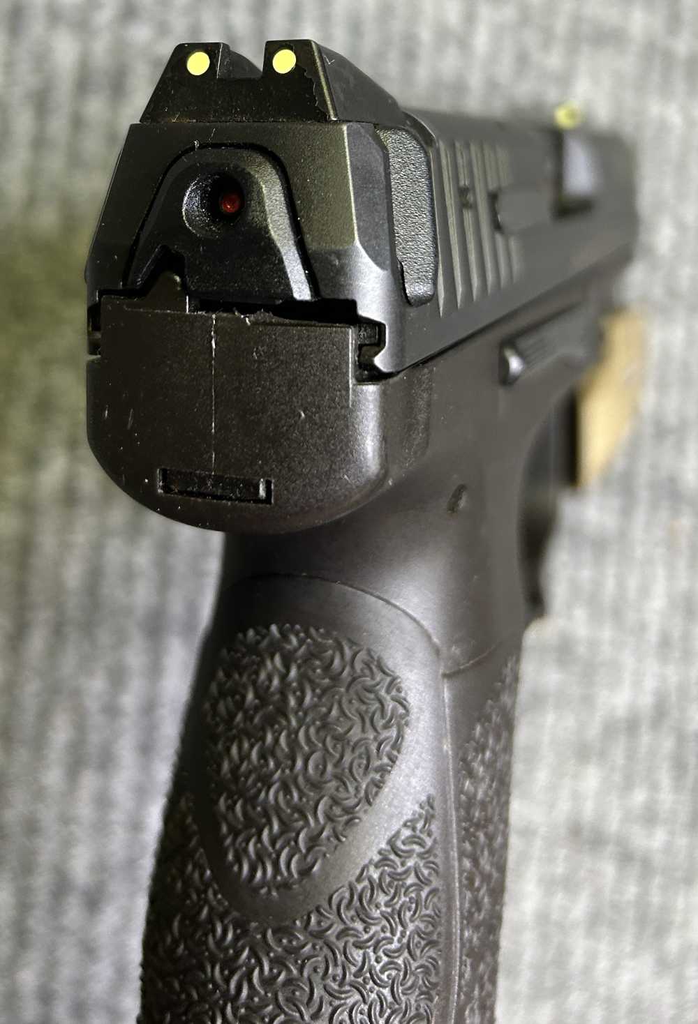 *Bundle* H&K VP9 Semi Auto Pistol w/ INFORCE Light & 13 Magazines - 9mm-img-15