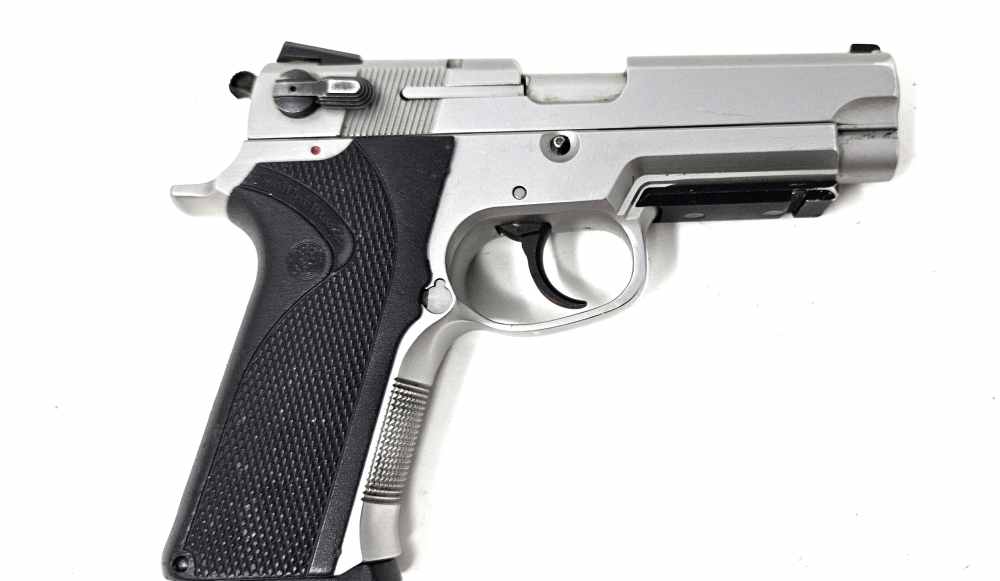 Smith & Wesson 4006TSW Tactical .40 S&W Pistol, One 11-Round Mag-img-12