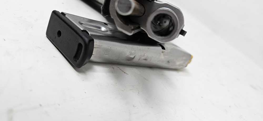 Smith & Wesson 4006TSW Tactical .40 S&W Pistol, One 11-Round Mag-img-3