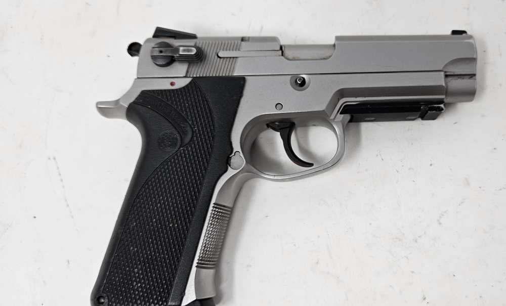 Smith & Wesson 4006TSW Tactical .40 S&W Pistol, One 11-Round Mag-img-13
