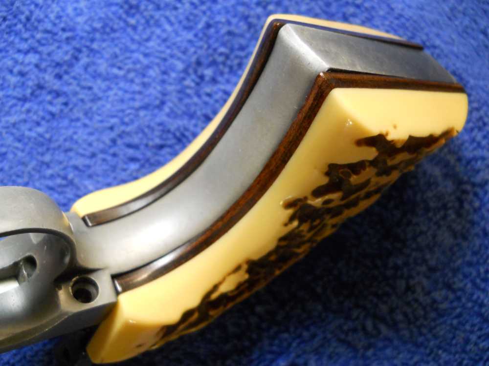 OLD MOD RUGER FIRST MODEL SINGLE SIX BLACK HAWK 3 SCREW FLAT TOP XR3 GRIPS -img-3