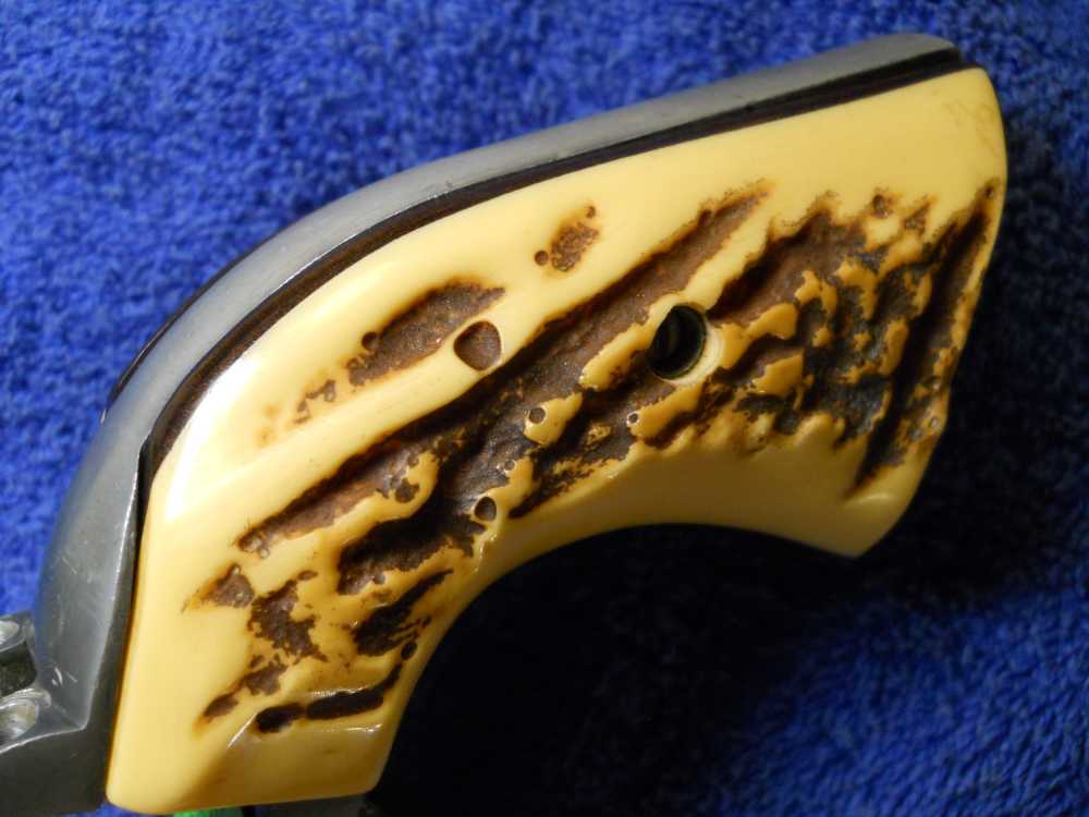 OLD MOD RUGER FIRST MODEL SINGLE SIX BLACK HAWK 3 SCREW FLAT TOP XR3 GRIPS -img-6