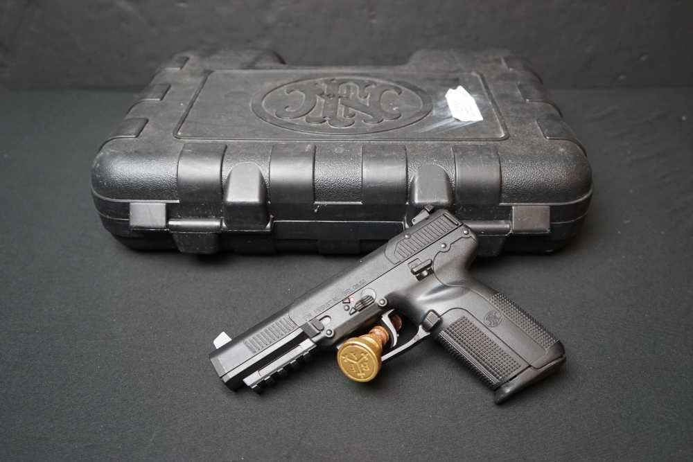 FNH Five-Seven 5.7x28, Case, 4 mags, Black-img-0