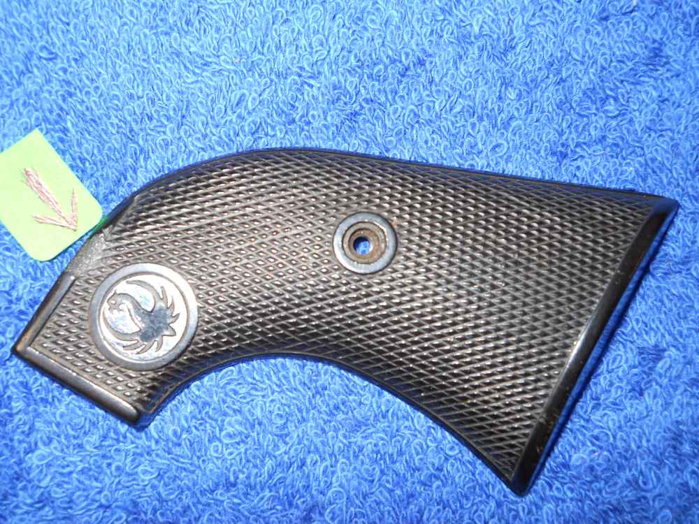 FACTORY RUGER FIRST MODEL SINGLE SIX BLACK HAWK 3 SCREW FLAT TOP XR3 GRIPS -img-8