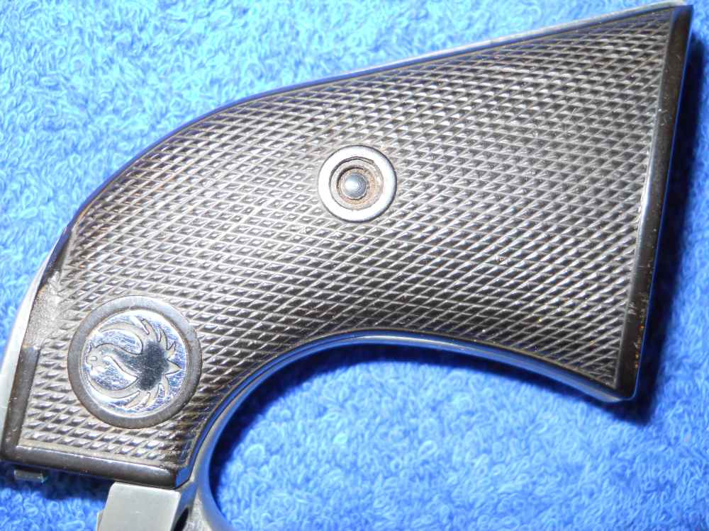 FACTORY RUGER FIRST MODEL SINGLE SIX BLACK HAWK 3 SCREW FLAT TOP XR3 GRIPS -img-4