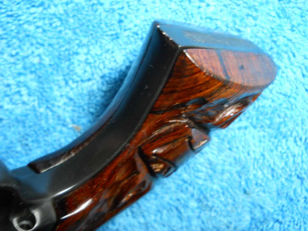  COLT FRONTIER SCOUT PEACEMAKER 62 CARVED WOOD WITH ONE PIECE LOOK GRIPS 22-img-6