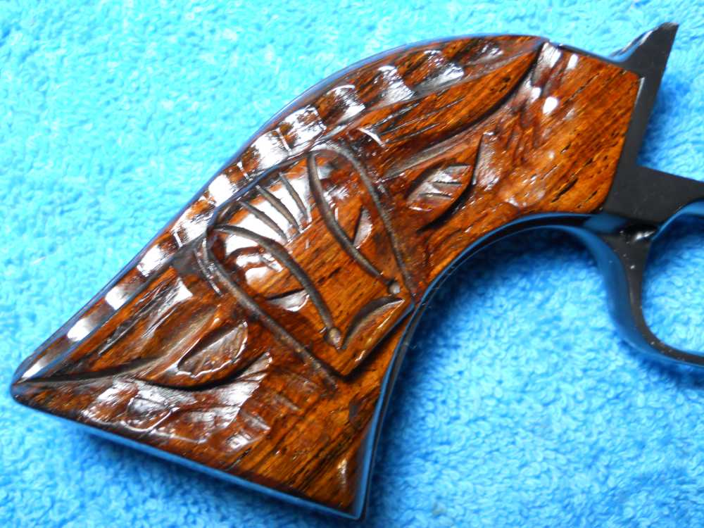  COLT FRONTIER SCOUT PEACEMAKER 62 CARVED WOOD WITH ONE PIECE LOOK GRIPS 22-img-2