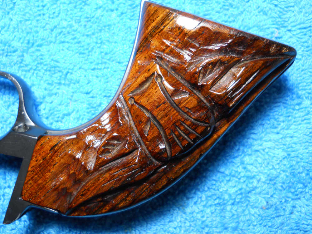  COLT FRONTIER SCOUT PEACEMAKER 62 CARVED WOOD WITH ONE PIECE LOOK GRIPS 22-img-5